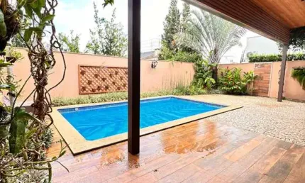 Casa em condomínio fechado com 4 quartos à venda no Gávea, Uberlândia  por R$ 2.850.000