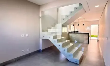 Casa com 3 quartos à venda no Jardim Botânico, Uberlândia  por R$ 499.000