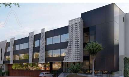 Sala comercial à venda no Jardim Karaíba, Uberlândia  por R$ 690.000