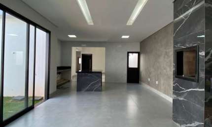Casa com 3 quartos à venda no Alto Umuarama, Uberlândia  por R$ 828.000