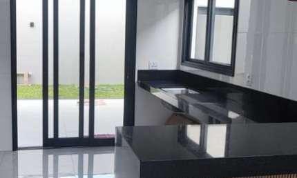 Casa com 3 quartos à venda no Alto Umuarama, Uberlândia  por R$ 970.000