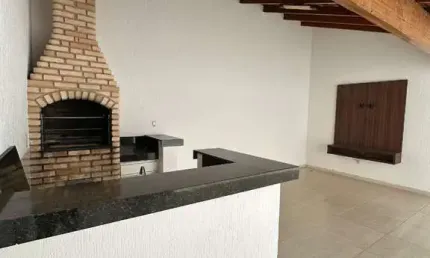 Casa com 3 quartos à venda no Alto Umuarama, Uberlândia  por R$ 790.000