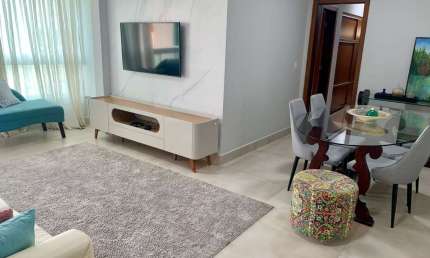 Apartamento com 4 quartos à venda no Copacabana, Uberlândia  por R$ 730.000
