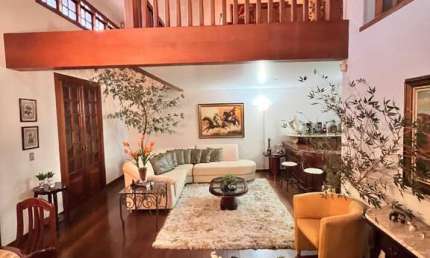 Casa com 4 quartos à venda no Tabajaras, Uberlândia  por R$ 4.000.000