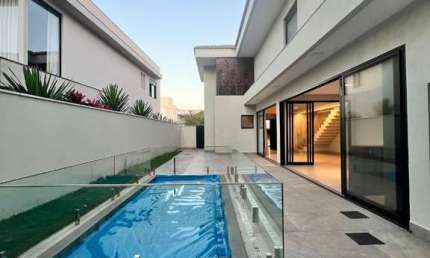 Casa em condomínio fechado com 4 quartos à venda no Nova Uberlândia, Uberlândia  por R$ 2.950.000
