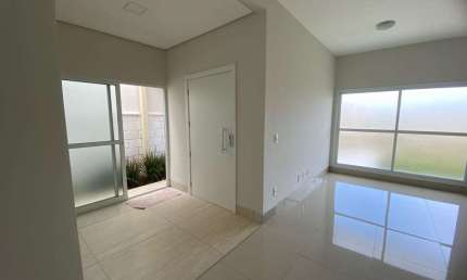 Casa em condomínio fechado com 3 quartos à venda em Laranjeiras, Uberlândia  por R$ 950.000
