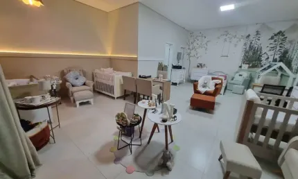 Casa com 3 quartos à venda no Jardim Karaíba, Uberlândia  por R$ 1.700.000