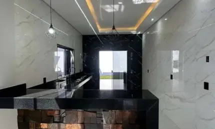 Casa com 3 quartos à venda no Jardim Botânico, Uberlândia  por R$ 1.000.000