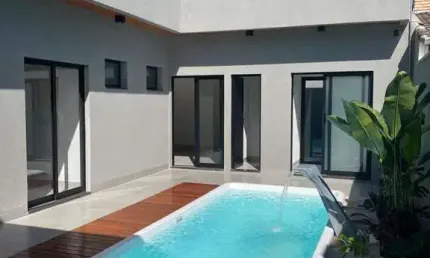 Casa com 3 quartos à venda no jardim inconfidência, uberlândia  por r$ 1.050.000