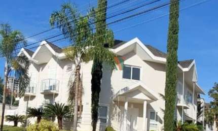 Casa com 3 dormitórios à venda, 450 m² por R$ 2.700.000,00 - Loteamento Villa Branca - Jacareí/SP