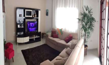 Sobrado à venda, 299 m² por R$ 480.000,00 - Parque dos Príncipes - Jacareí/SP