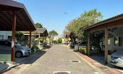 Casa com 3 dormitórios à venda, 90 m² por R$ 398.000,00 - Cidade Salvador - Jacareí/SP
