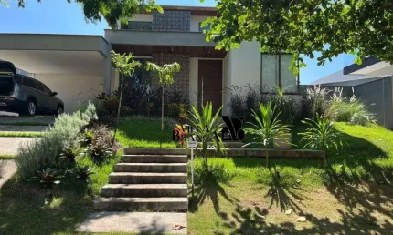 Casa com 4 dormitórios para alugar, 300 m² por R$ 10.800/mês - Parque Mirante Do Vale - Jacareí/SP