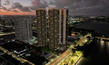 Apartamento à venda com 3 ou 4 suítes na Rua da Aurora