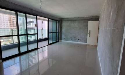 Apartamento à venda com 123 metros quadrados,  4 quartos no bairro da Torre - Recife - PE