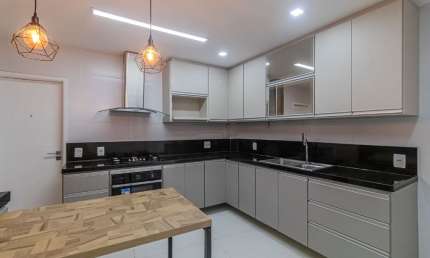 D26-Ipanema-RJ - Apartamento REFORMADO SEMIMOBILIADO  112 m² 3 quartos 1 suíte 3 banheiros.Frente