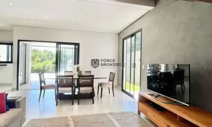 Sobrado a venda com 3 suites, piscina, 2 vagas cobertas cond. bella vittae vista