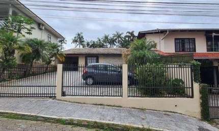 Casa com 4 quartos à venda no Floresta, Joinville 