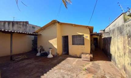 Casa com 4 quartos à venda na Rua Cavaleiro da Rosa, Conjunto Residencial Estrela do Sul, Campo Grande