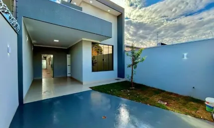 Casa térrea no Jardim São Conrado com suíte, gourmet e piscina!
