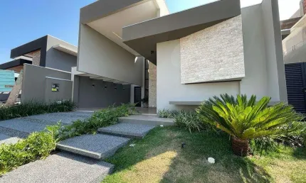 Belíssima casa de alto padrão no condomínio residencial Shalom