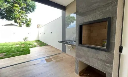 Ótima casa com projeto diferenciado no bairro Novos Estados