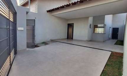 Casa com 1 Suíte, 2 Quartos e Design Moderno no Bairro Água Limpa Park