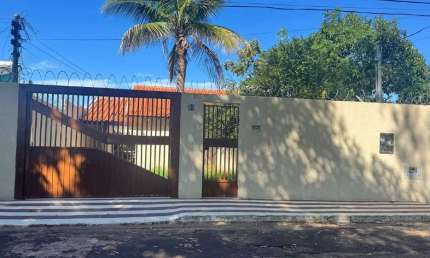 Casa Térrea com 3 quartos e Gourmet na Mata do Jacinto.
