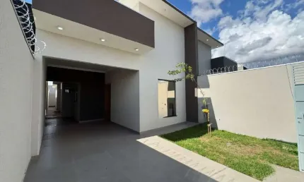 Casa com 03 quartos e gourmet no Figueiras do Parque.