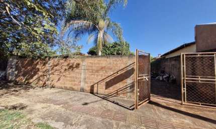 Terreno à venda na Rua Fernão de Magalhães, Vila Nasser, Campo Grande