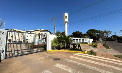 Apartamento com 3 quartos para alugar na Rua Cesar Ramos dos Santos, Parque Residencial Rita Vieira, Campo Grande