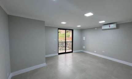 Sala para alugar por R$ 2.100,00/mês - Centro - Mairiporã/SP
