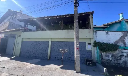 Casa com 3 dormitórios, 180 m² - venda por R$ 550.000,00 ou aluguel por R$ 3.460,00/mês - Vila Machado - Mairiporã/SP