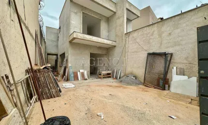 Casa à venda, 3 quartos 3 vagas Bairro Cândida ferreira/Cabral