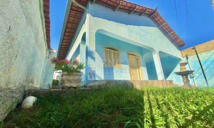 Casa com 3 quartos à venda na Rua Itaunense, Camargos, Belo Horizonte
