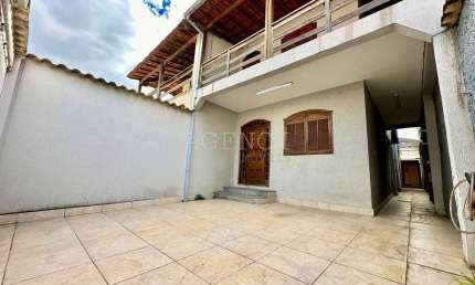 Casa com 4 quartos à venda na Rua Antônio Araújo, Parque Xangri-Lá, Contagem