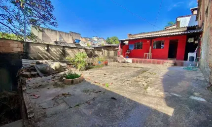 Casa com 2 quartos à venda na Rua Abati, Santa Maria, Belo Horizonte