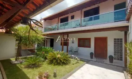 Casa com 5 quartos à venda na Rua Agudos, Monte Castelo, Contagem