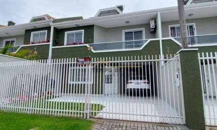 Sobrado com 3 dormitórios à venda, 158 m² por R$ 779.900,00 - Boqueirão - Curitiba/PR