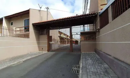 Sobrado com 3 dormitórios à venda, 100 m² por R$ 380.000,00 - Xaxim - Curitiba/PR
