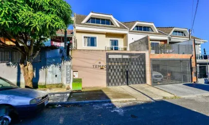 Sobrado com 3 dormitórios à venda, 109 m² por R$ 549.000,00 - Sítio Cercado - Curitiba/PR
