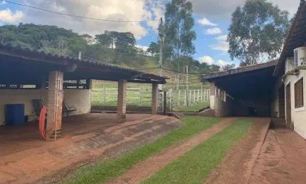 Sítio com 3 dHaras com 3 Suítes à venda – 7,5 Alqueires – Zona Rural de São Simão SP