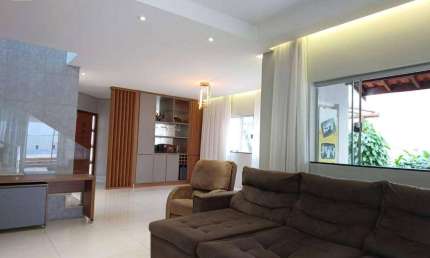 Sobrado para venda em Ribeirânia de 280.00m² com 3 Quartos, 3 Suites e 6 Garagens