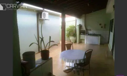 Casa para venda em Jardim Irajá de 151.00m² com 4 Quartos, 2 Suites e 4 Garagens