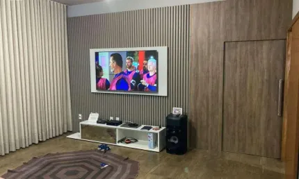 Casa para venda em Parque Residencial Cândido Portinari de 223.00m² com 3 Quartos, 1 Suite e 5 Garagens
