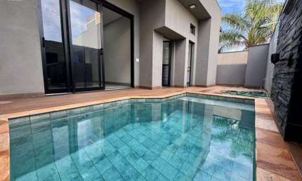 Casa de Condomínio para venda em Bonfim Paulista de 155.00m² com 3 Quartos, 3 Suites e 4 Garagens