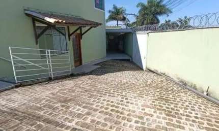 Casa à venda no bairro Parque Xangri-Lá em Contagem/MG