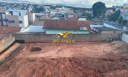 Terreno à venda na Rua Egito, Jardim Leblon, Belo Horizonte