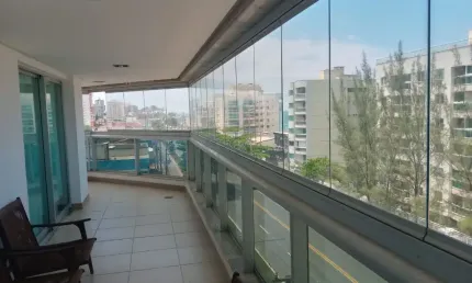 Vendo apartamento com 180m2 vista mar em Macaé  próximo da Petrobrás