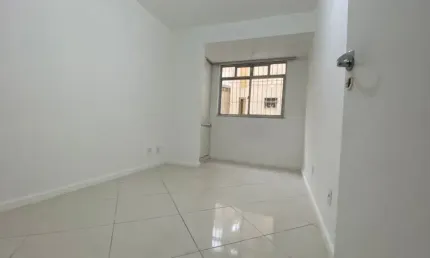 Vendo apartamento ao lado da base Petrobrás Imbetiba  na rua da praia oportunidade